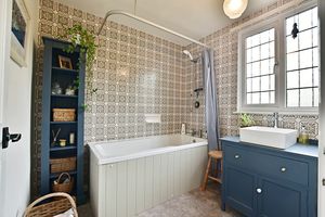 Photo 33- click for photo gallery